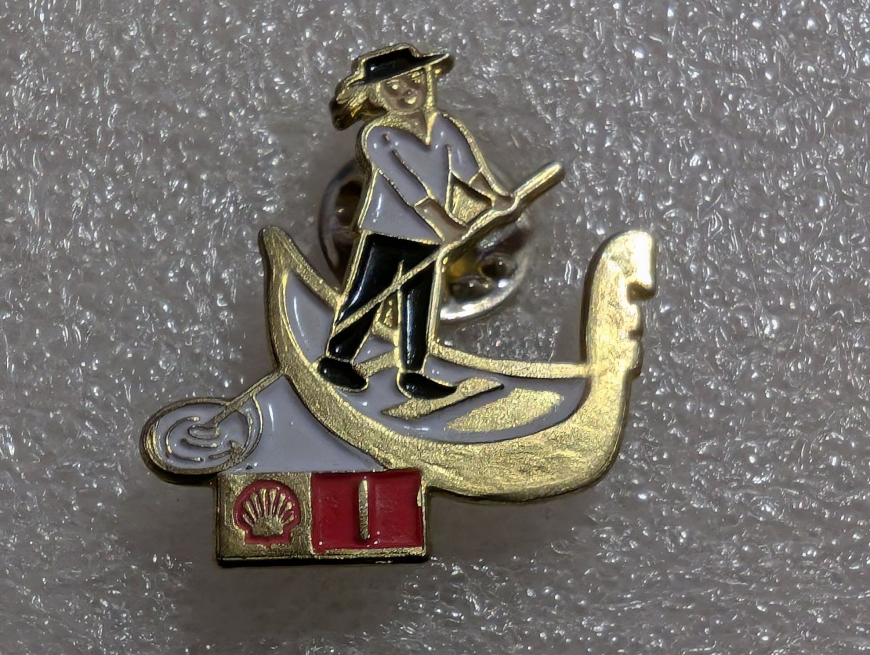 Placchette & Badge: Ansteckpin 147: Shell – Usato da Oppligen venduto da Pin-Fall-Shop