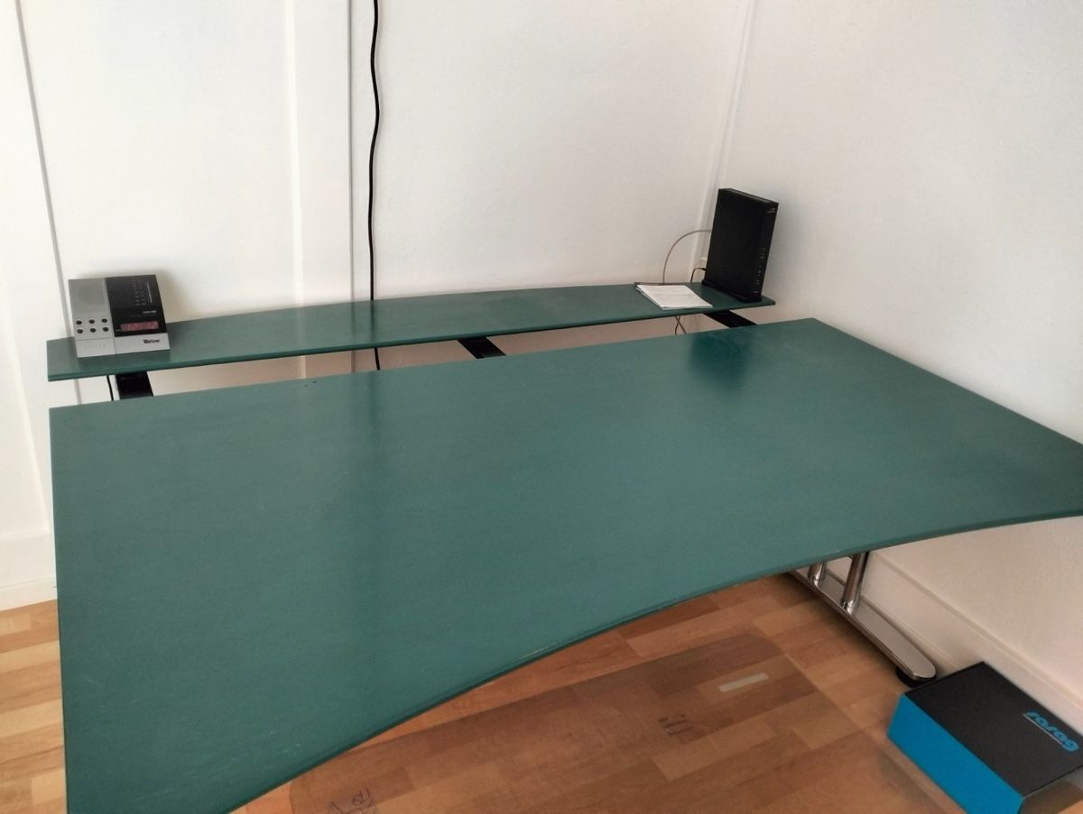 Schreibtische: Schreibtisch – Gebraucht aus Strengelbach von 300870 1