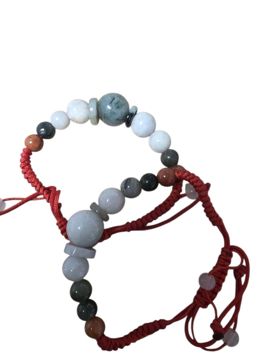 Bracciali & Braccialetti: Lot de 20 bracelets en perle de jade – Nuovo e nell'imballaggio originale da Vernier venduto da 19pigments 2