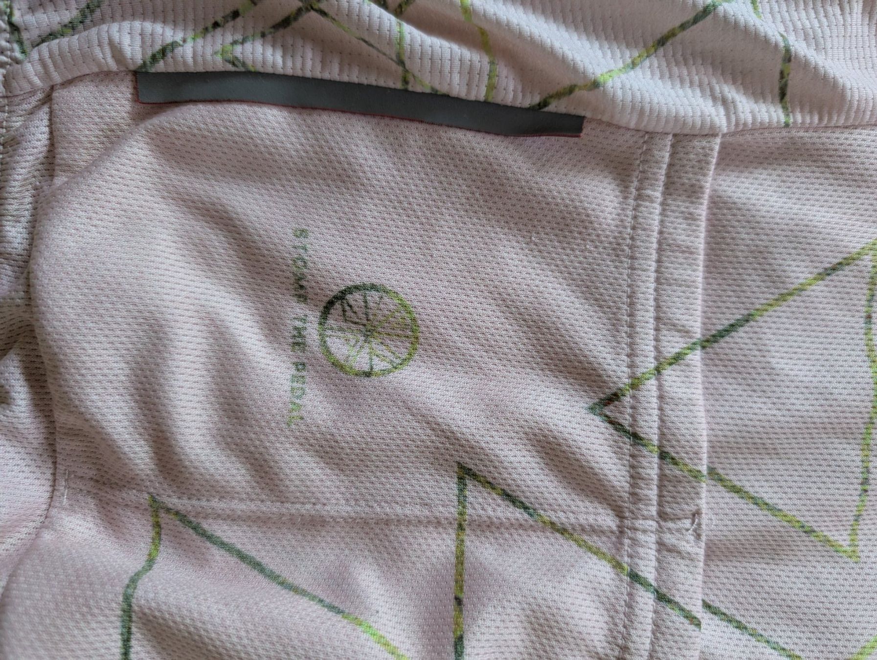 Maillots de corps & Pantalons: Jersey stomp the pedal – D'occasion à Fully par Pelouche 3