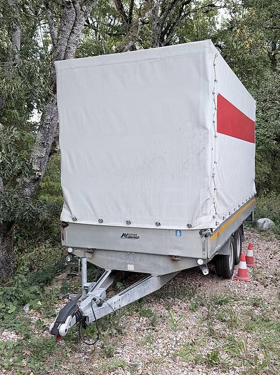 Anhänger: Remorque bâchée transport de chose – Gebraucht aus Satigny von Johann275