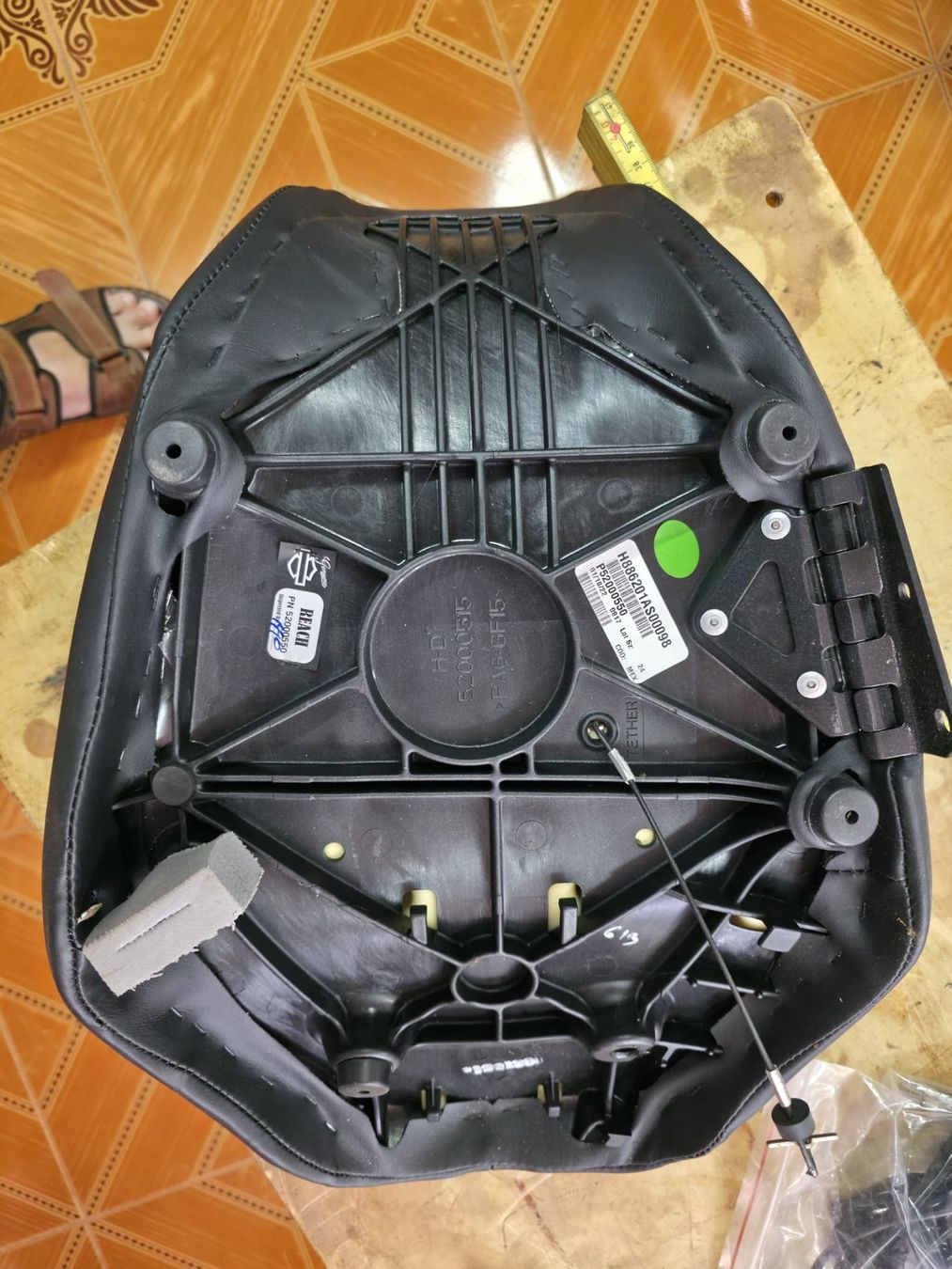 Harley-Davidson Tutti i ricambio per moto: H-D Reach Einzelsitz – Nuovo (secondo la descrizione) da Kölliken venduto da Handycraft 4