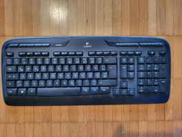 Logitech K330 Tastatur kabellos guter Zustand