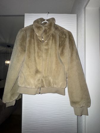 ONLY Kunstfell Jacke Beige, Grösse 38 - nie getragen