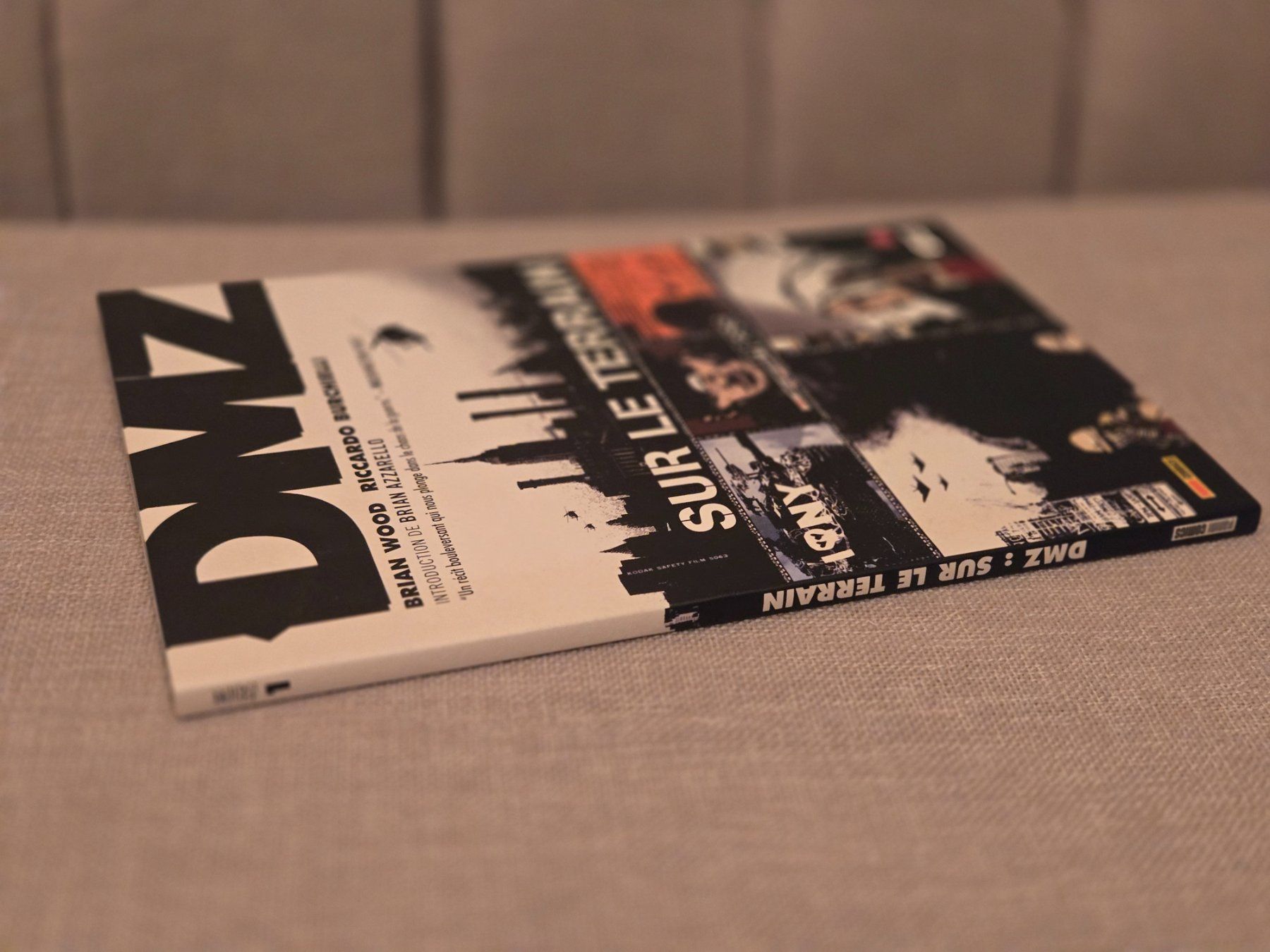 Comics: DMZ N°1 - Sur le terrain – Gebraucht aus Crémines von Blakedrake 2