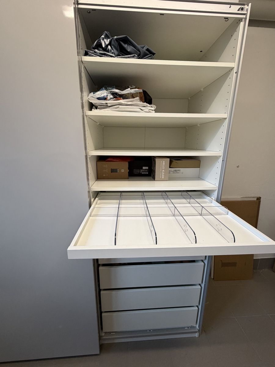 Ikea Armoires: IKEA PAX Wardrobe – D'occasion à Küsnacht ZH par lfo_f8w5 2