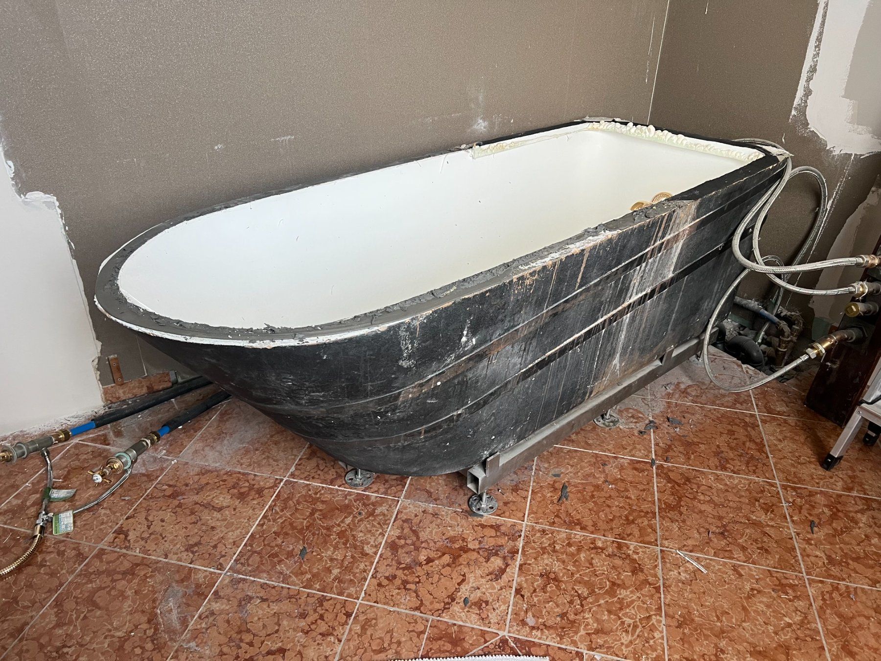 Vasche da bagno: Antike Badewanne – Usato da Basel venduto da 3012ost 5