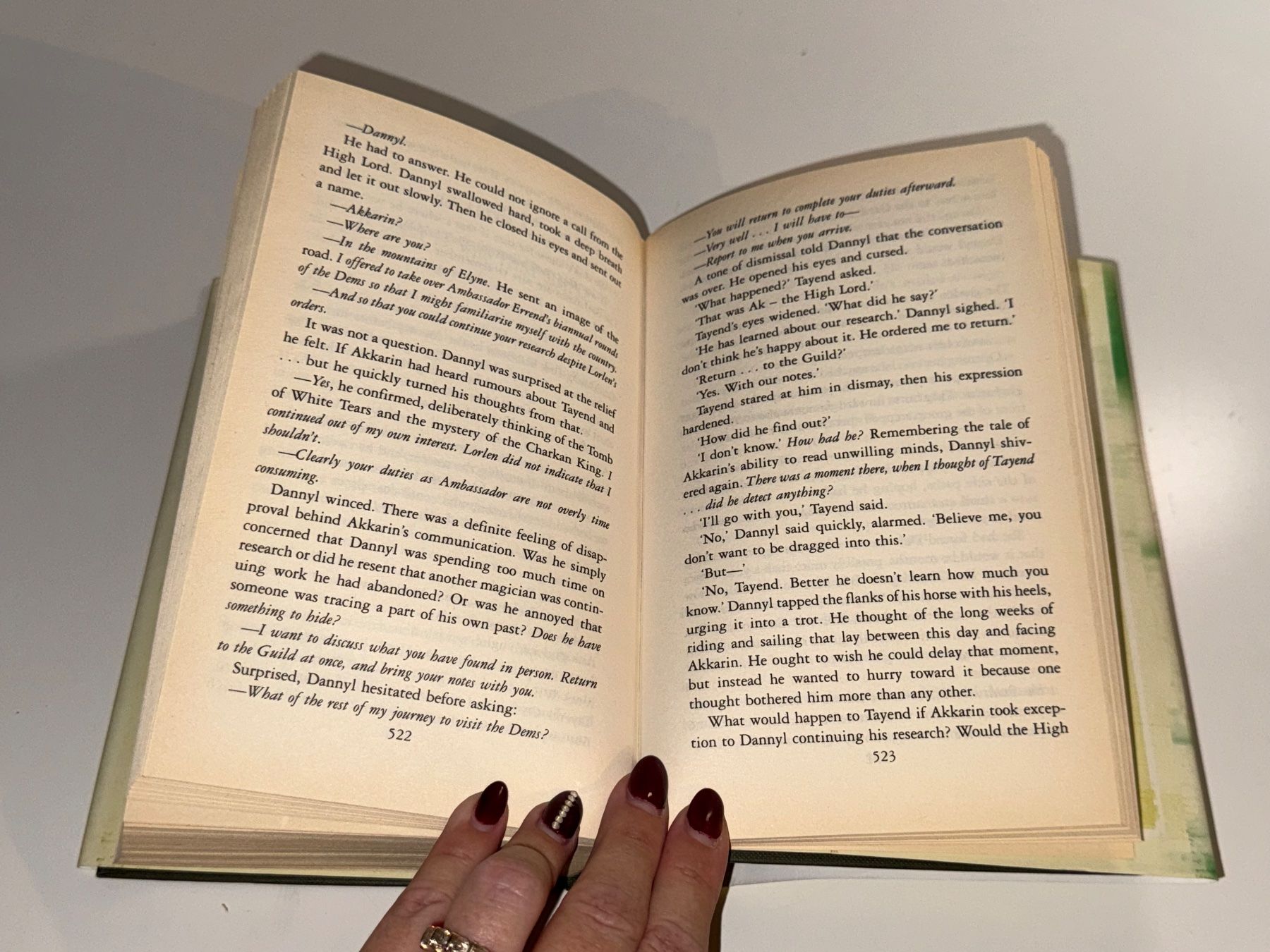 Libri: NOVEL: Trudi Canavan, The novice – Usato da Grosswangen venduto da English_books 7