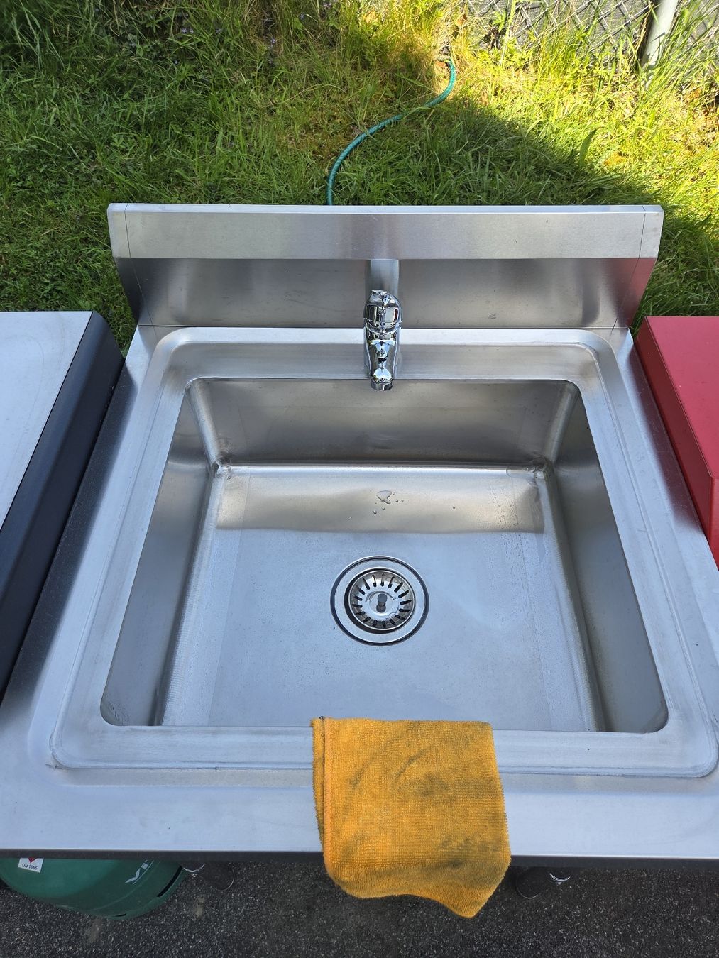 Lavabi & lavandini: Lavabo Garten / Outdoor / Camping – Nuovo (secondo la descrizione) da Montlingen venduto da Martin_Massa