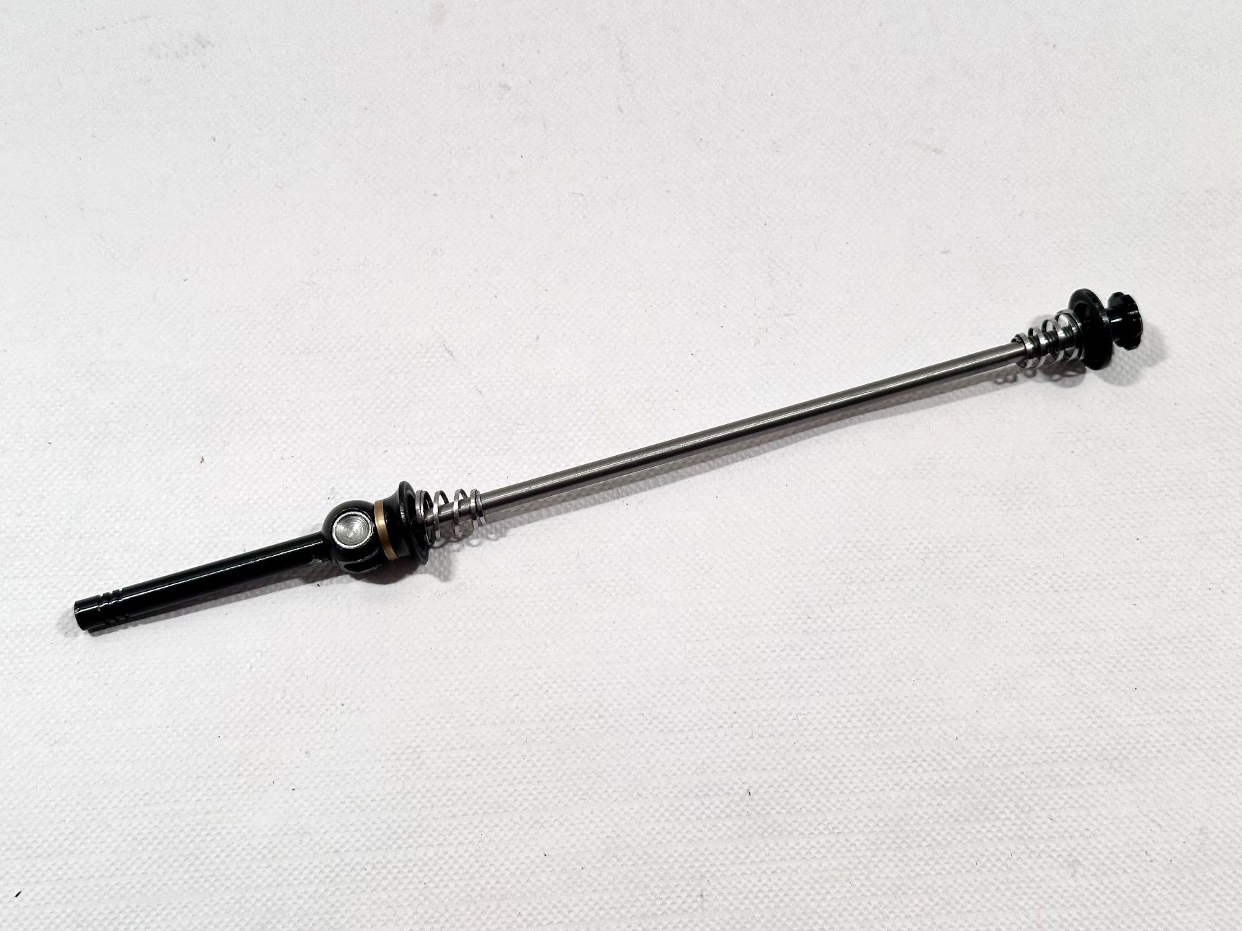 Pezzi di ricambio: Titanium Schnellspanner HINTEN 28 Gramm – Usato da Luzern venduto da bikeandbeltcom