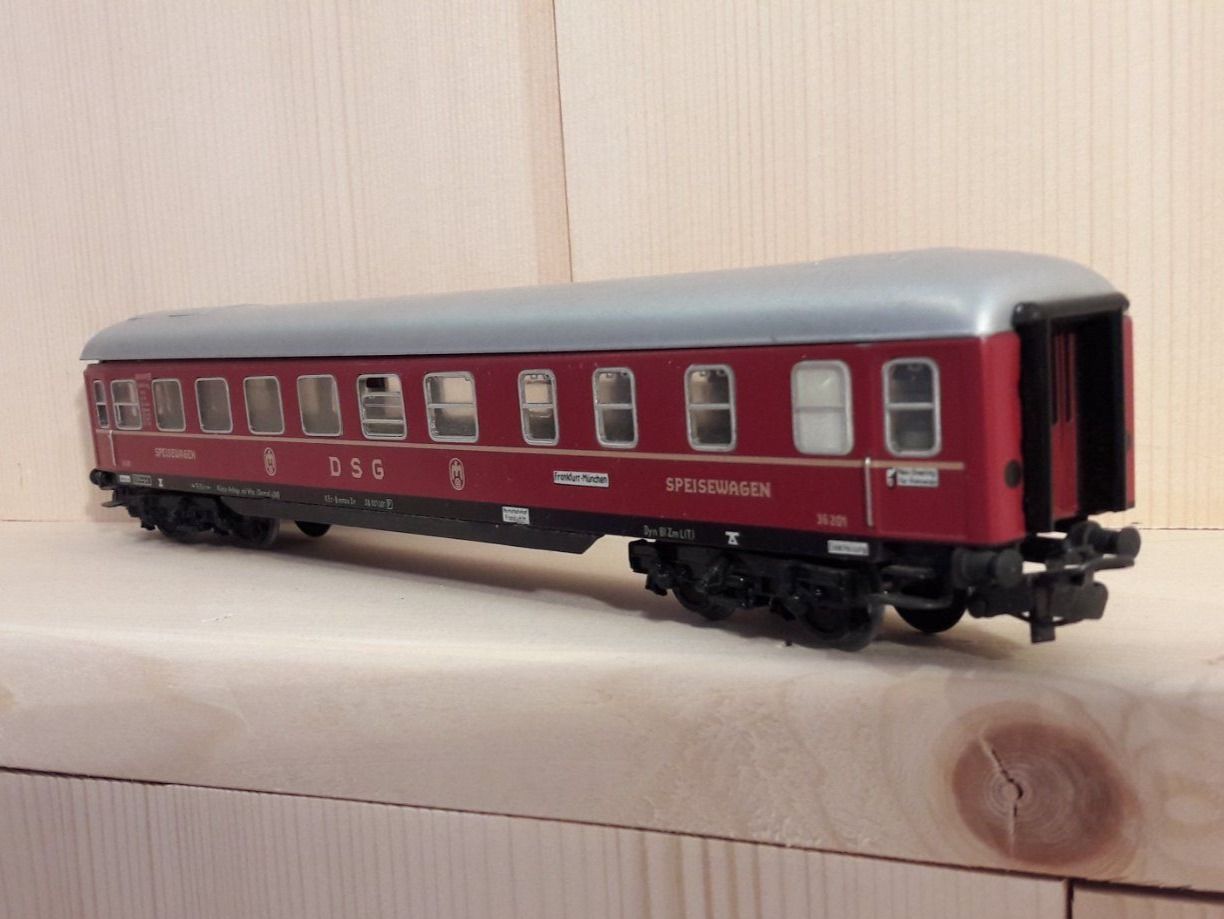 Märklin Modellini di ferrovie: Märklin HO AC : DB wagon-restaurant "WR4 – Usato da Buttes venduto da Cafe2005