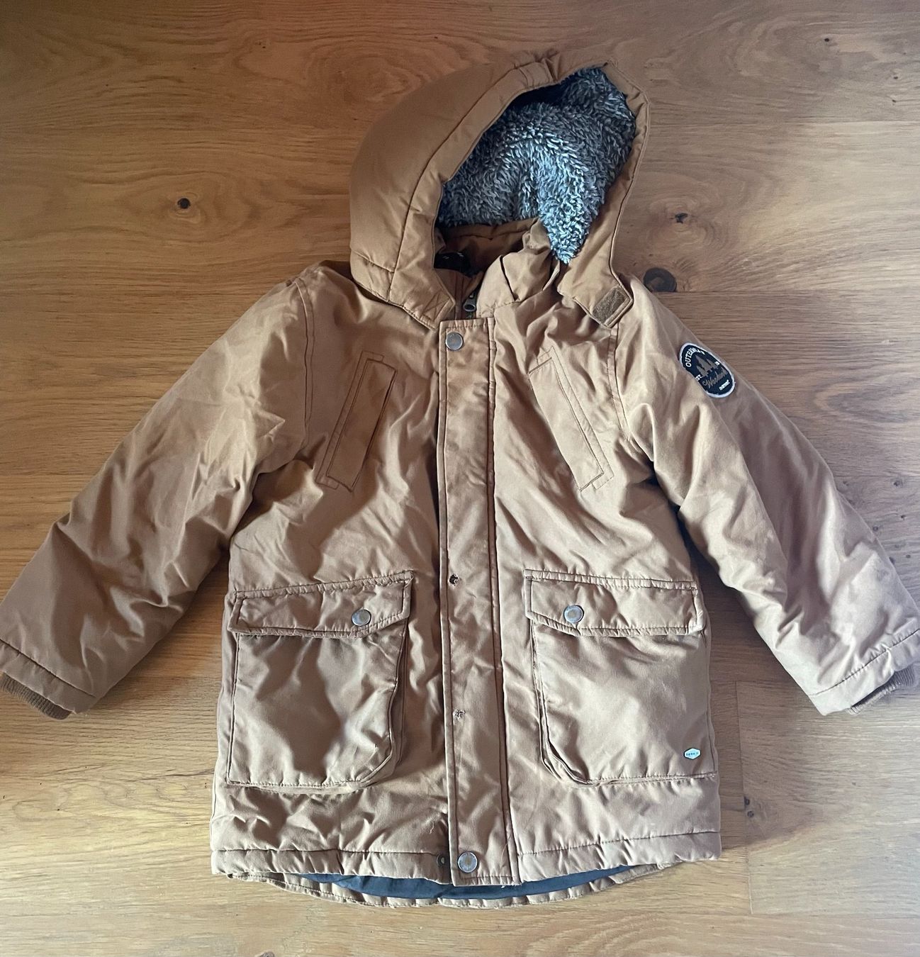 Name It Vestes & Manteaux: Winterjacke Name It Grösse 116 – D'occasion à Teufenthal AG par sleeepless1987
