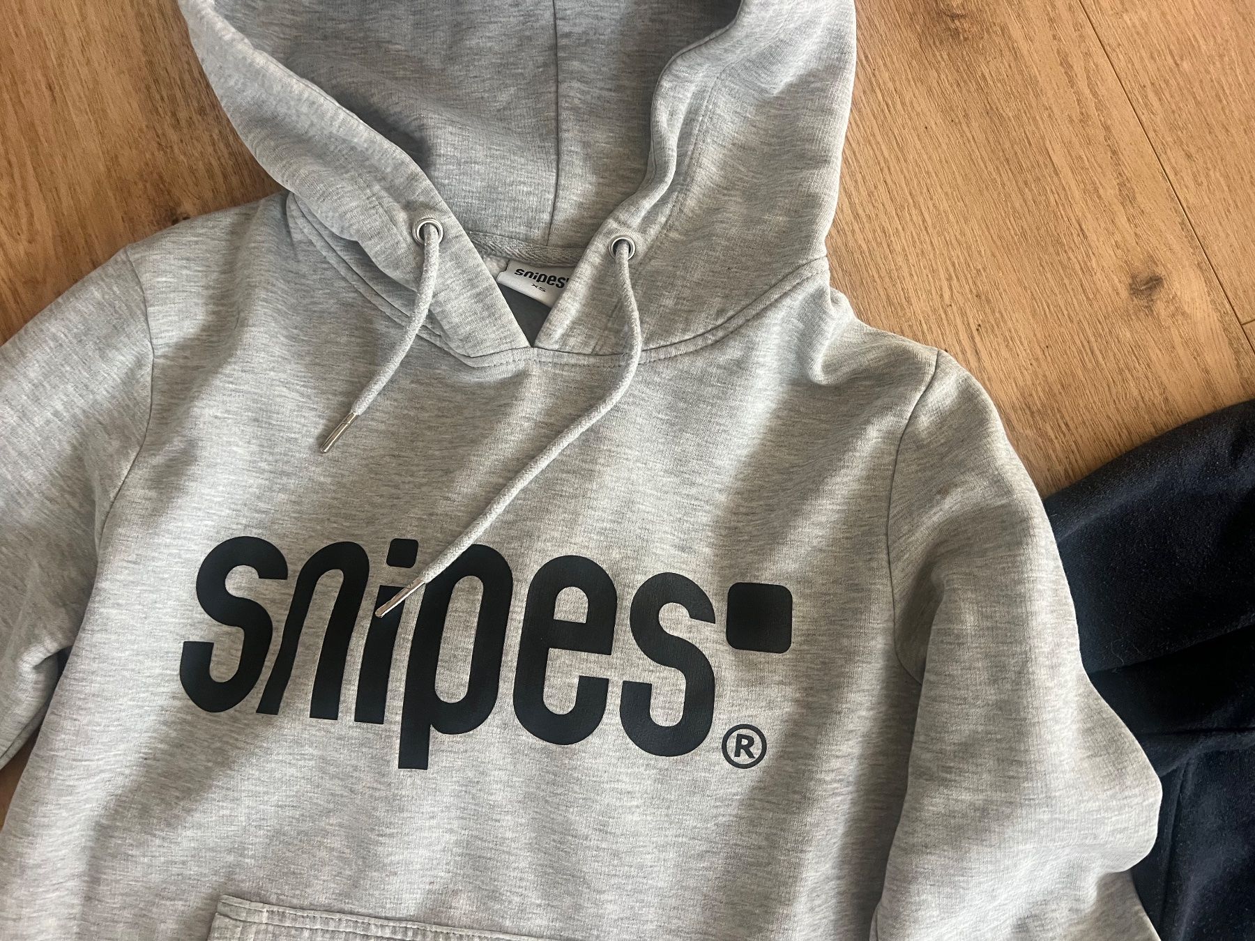 Snipes Maglioni & Felpe: Ab 1.-! Quiksilver und Snipes Pullover Hoody 12J – Usato da Lufingen venduto da bombolulu 2