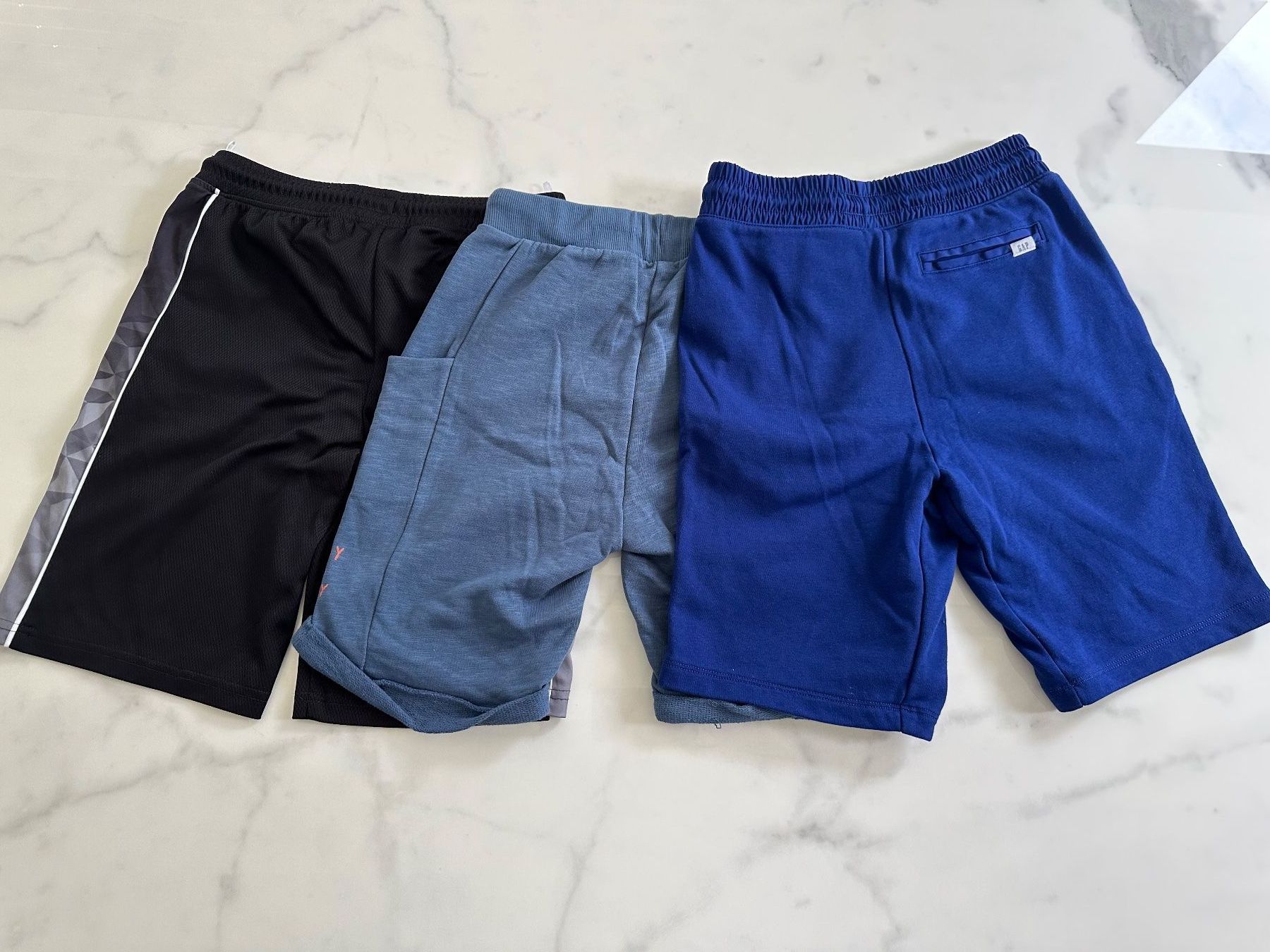 Pantaloni: Kinder Shorts Set Gr.140 – Usato da Lausen venduto da Swissart123 1