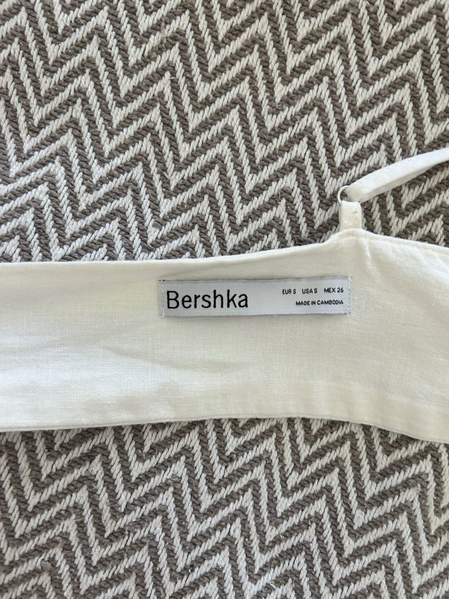 Bershka Kleider: Kleid – Neu (gemäss Beschreibung) aus Weggis von dominiquejoerin 3