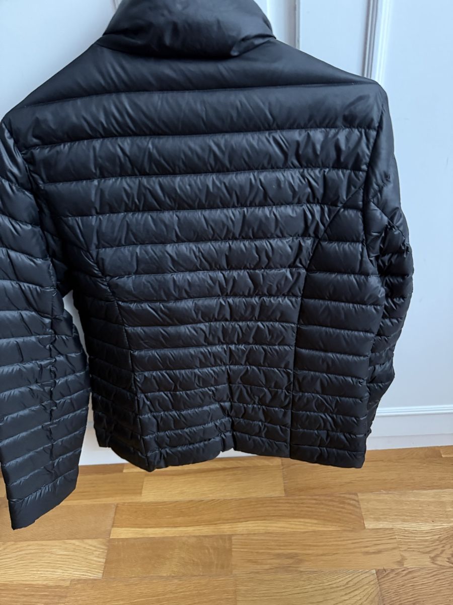 Jott Jacken: J.O.T.T. Lightweight Down Jacket Black Size M Good Condition – Gebraucht aus Coppet von Francoise 2