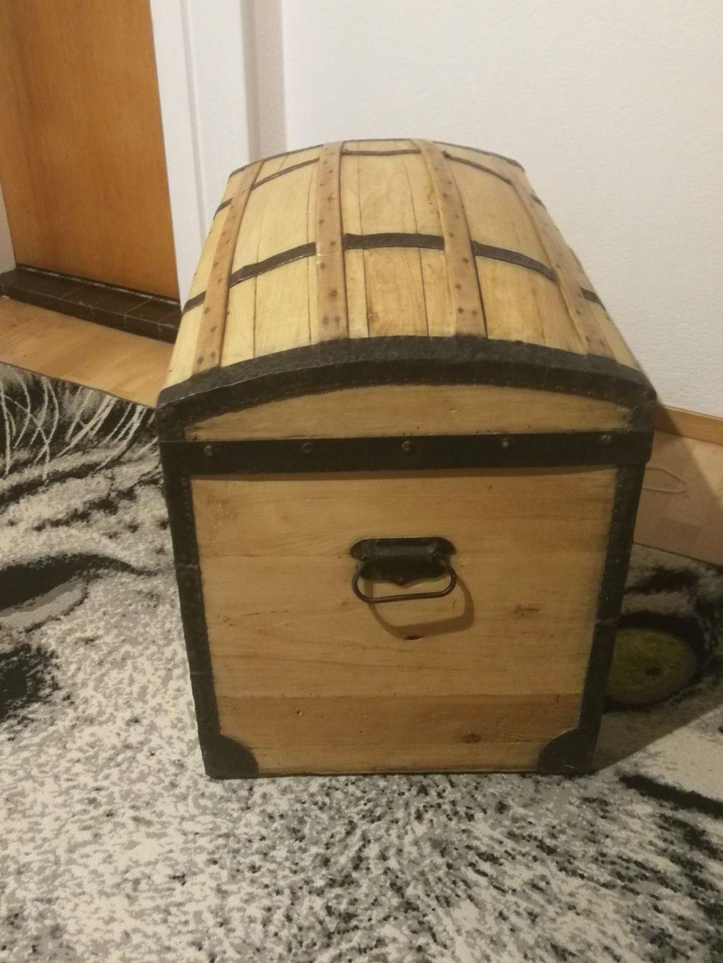 Cassapanche: Coffre malle bahut 85x50x68cm restauré – Usato da Portalban venduto da Deuxieme-vie 1