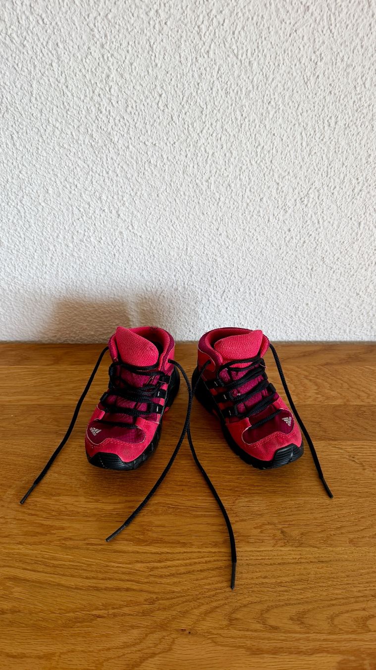 Adidas Scarpe per ragazze: Adidas Terrex Wanderschuhe - pink - Grösse 21 – Usato da Neuenegg venduto da imk_5ymz
