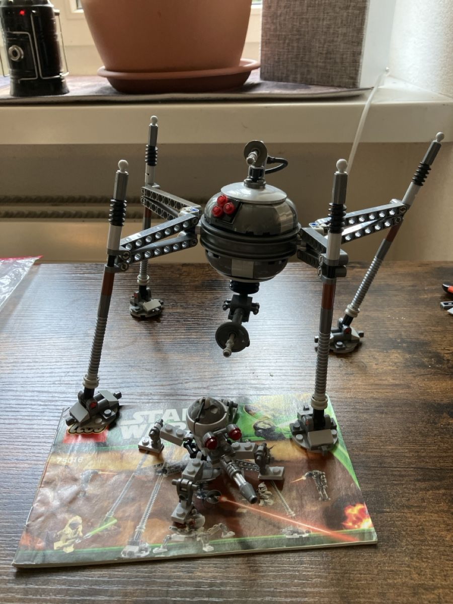 Lego Kit di costruzioni: Lego 75016 Homing Spider Droid – Usato da Glarus venduto da Jhuber78
