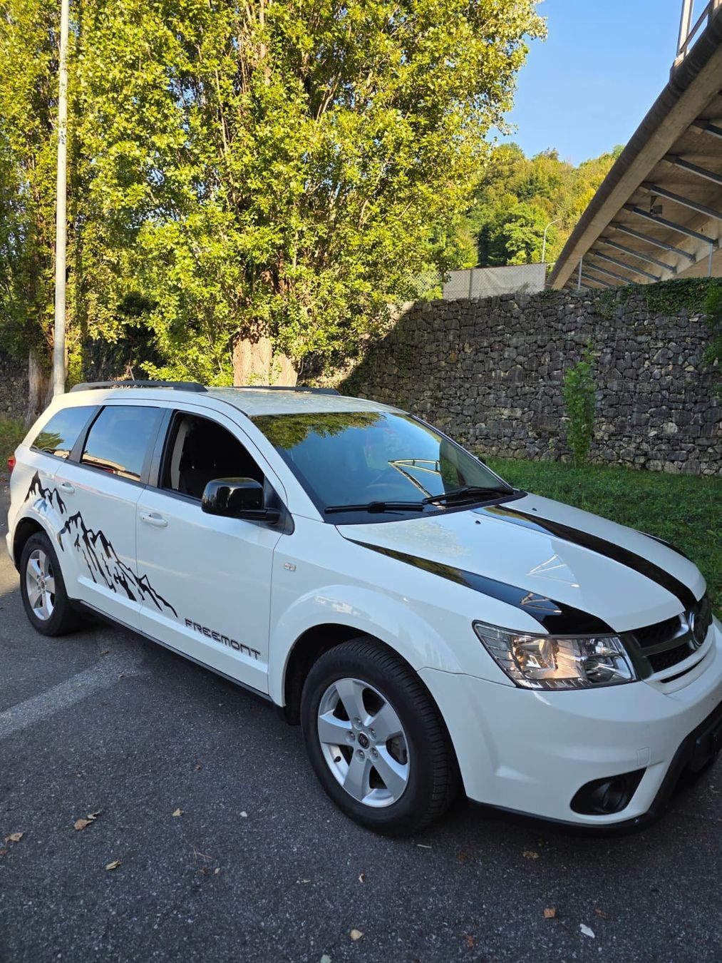 Fiat Automobili: Fiat Freemont 2.4 – Usato da Yverdon-les-Bains venduto da MotoFactory.