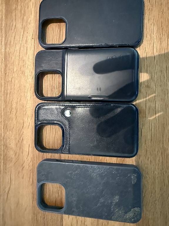 Cover & Protezioni schermo: Handyhüllen + Kabel iPhone 13 Pro – Usato da Muotathal venduto da ketola