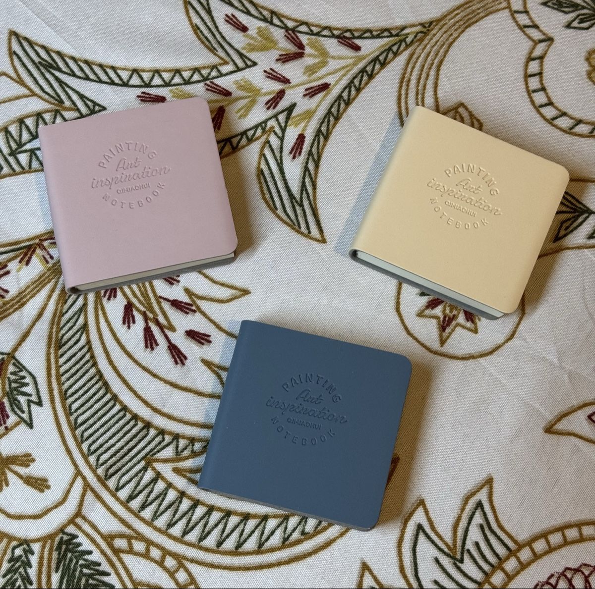 Blocchi: Lot de 3 minis cahiers  – Nuovo e nell'imballaggio originale da Châtel-St-Denis venduto da Montclair_Swiss 3