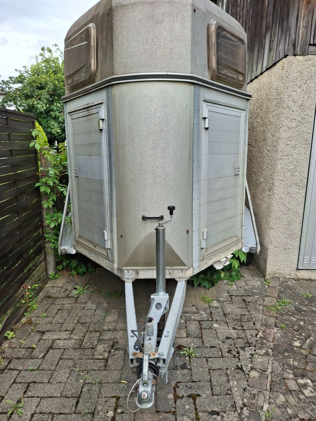 Böckmann Anhänger: Pferdetransporter Böckmann P10 58A5 – Gebraucht aus Bözberg von vorsommer