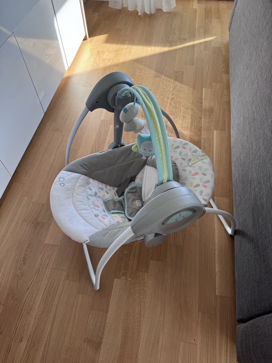 Berceaux: Balançoire pour bébé comme neuf – D'occasion à Bussigny par dasilvaoliveira_c 1