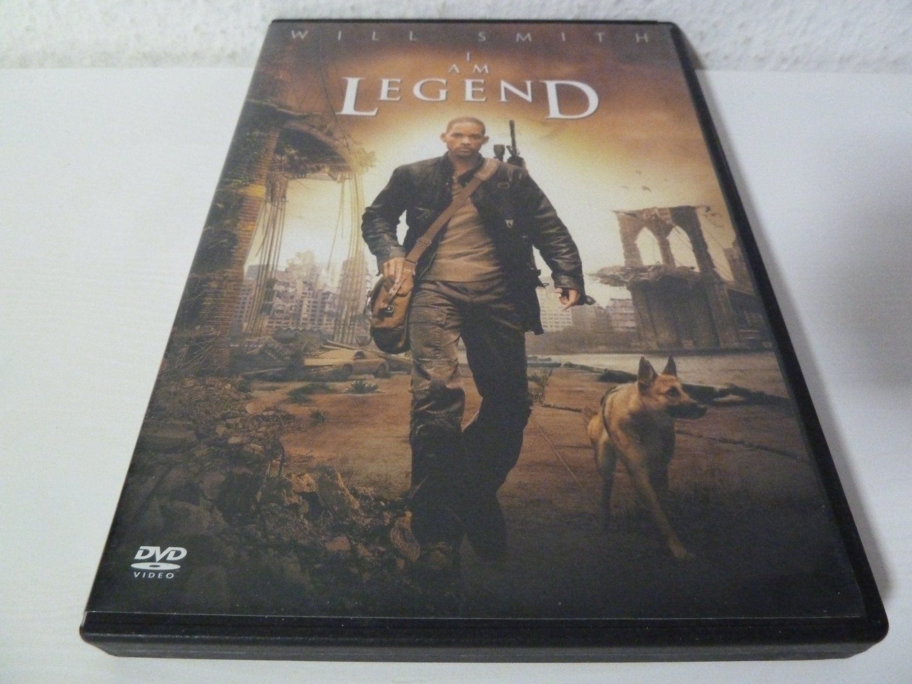 Tutti i DVDs: I Am Legend  [DVD] – Usato da Abtwil SG venduto da Pfusius