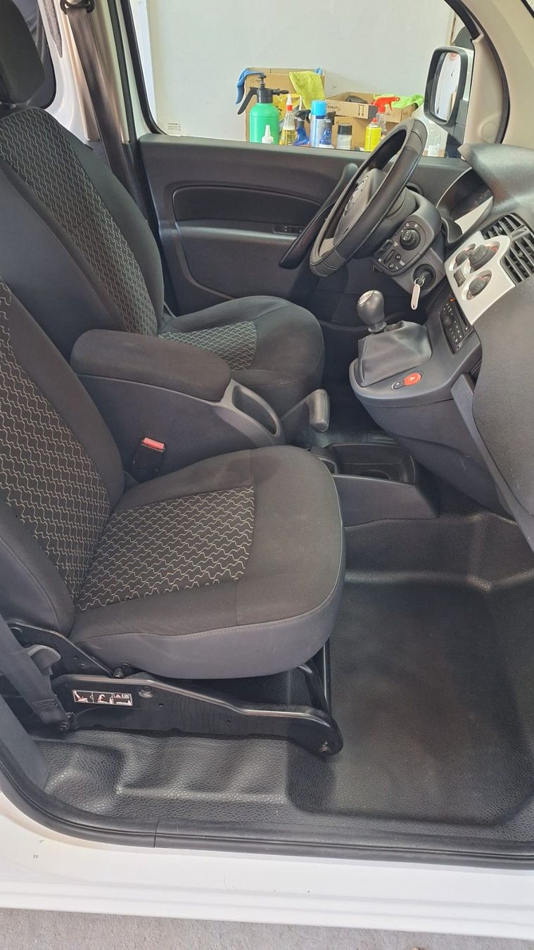 Renault Veicoli da campeggio: Renault Kangoo 1.5dci CAMPER – Usato da zürich venduto da dejang01 8
