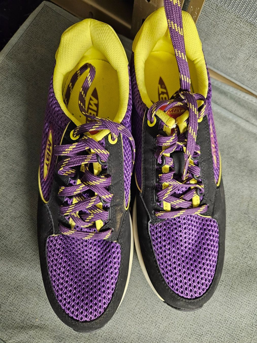 MBT Scarpe da donna: Fast neue MBT Damen Schuhe – Usato da St. Moritz venduto da mpp_wv9b