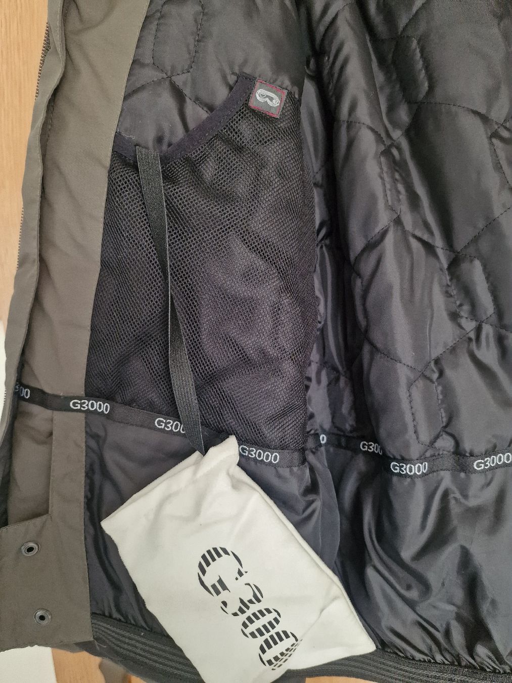 Jacken: Skijacke gefüttert – Gebraucht aus Lausen von Joli-80 6
