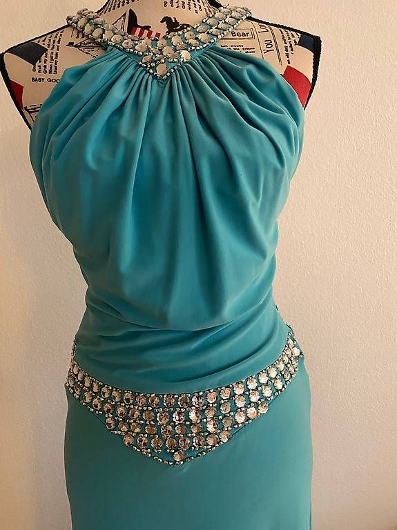 Robes: Abendkleid – D'occasion à aarau par Blejonline78 1