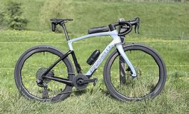 Pinarello Dogma Gravel 2026 Rahmenset & Laufräder
