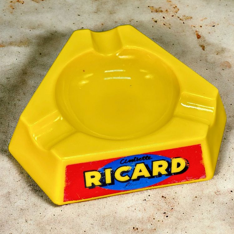 Cendrier Ricard Rugby – Coupe Bernard Ricard, Ballon Ovale, Collector 19 X 12,5 Cm