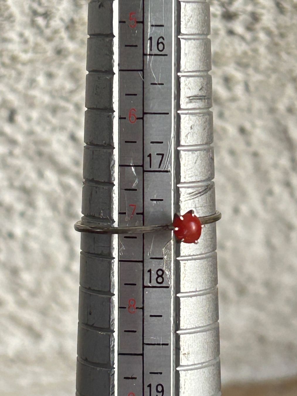 Anelli: Ring mit rotem kleinen Stein  (Gr. 55) – Usato da Laufen venduto da Bellebellezza 7
