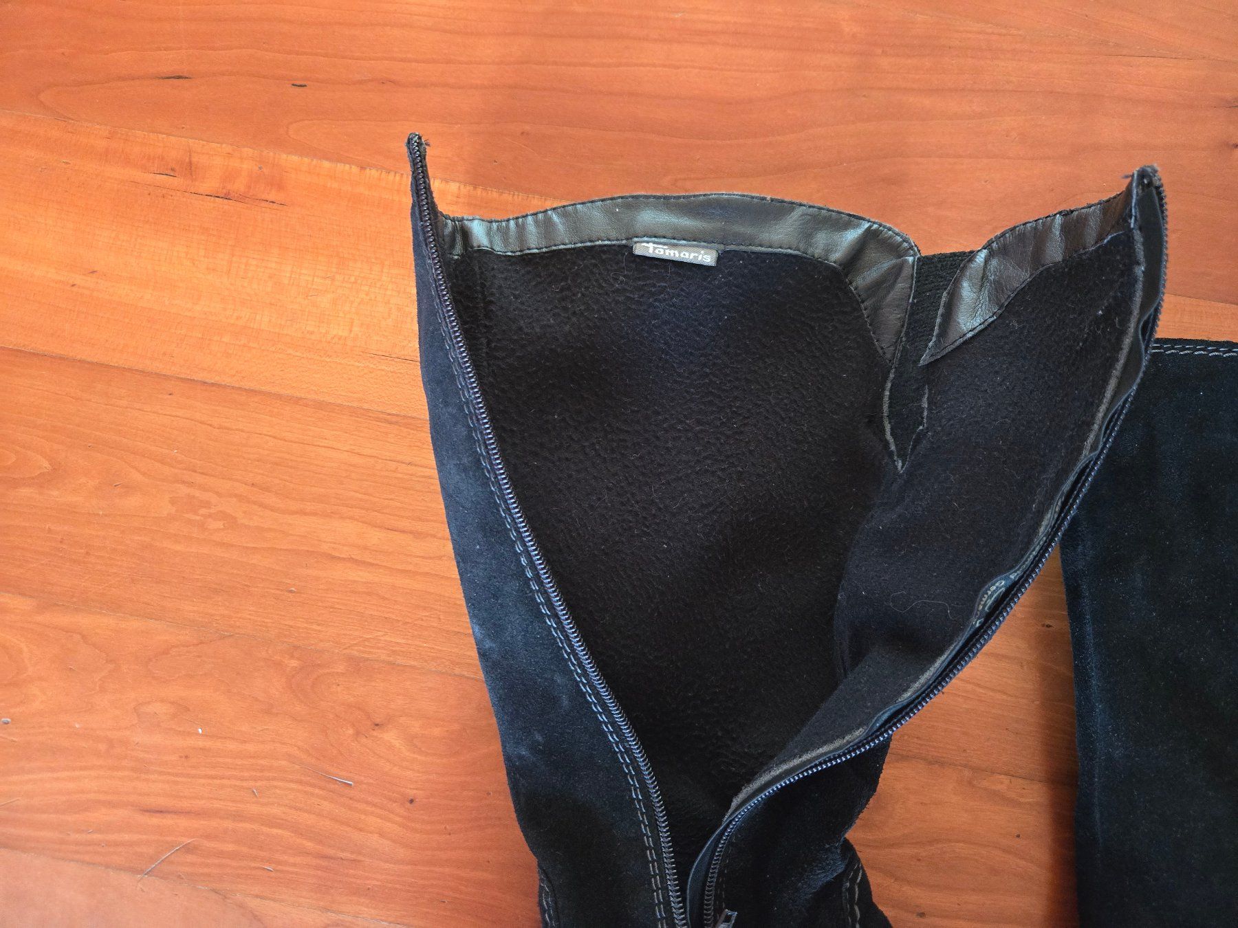 Tamaris Damenschuhe: Lederstiefel – Gebraucht aus Altstätten SG von Tschuppben 1