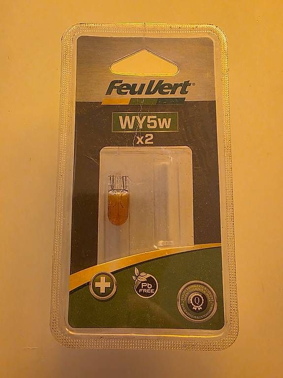 Alle Autoersatzteile: Ampoules H4 et WY5w – Neu und originalverpackt aus Versoix von Leana8 2