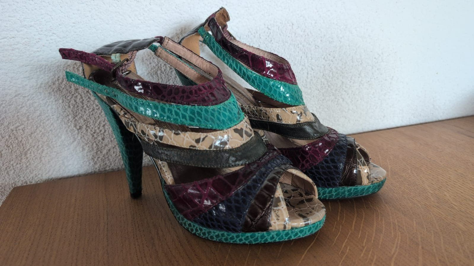 Buffalo Damenschuhe: Buffalo High Heels bunt Grösse 37 – Gebraucht aus Glattbrugg von Rose198
