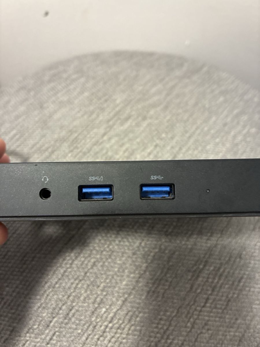 Dell Docking station: DELL WD15 Docking Station K17A Input 19.5V – D'occasion à St-Prex par tan_qg7y 2