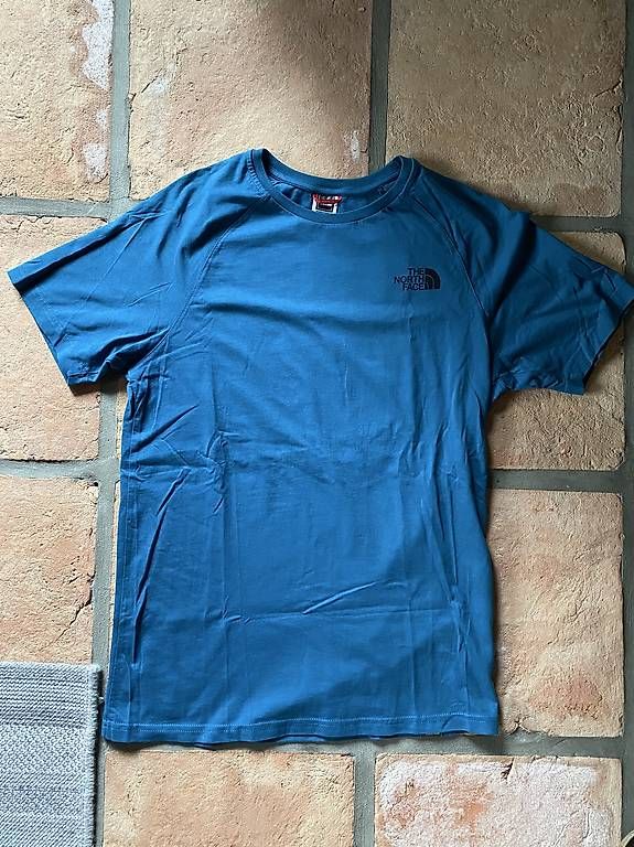 T-shirt: Herren Shirts, Grösse S und M,  – Usato da Kilchberg ZH venduto da ogi.cengel 4