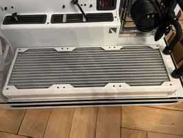 Hardware Labs Black Ice Nemesis GTX 420, weiss, wie neu!