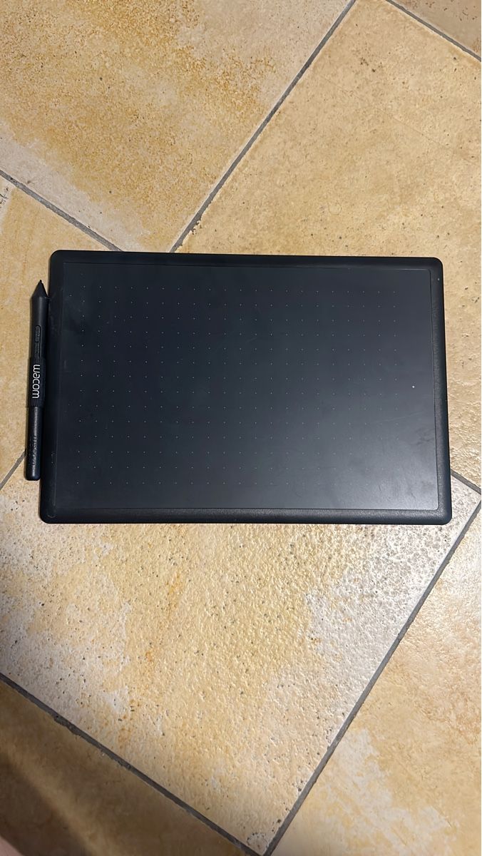 Wacom Tablet PC: Wacom Grafiktablett mit Stift guter Zustand – Usato da Oftringen venduto da Michaels011