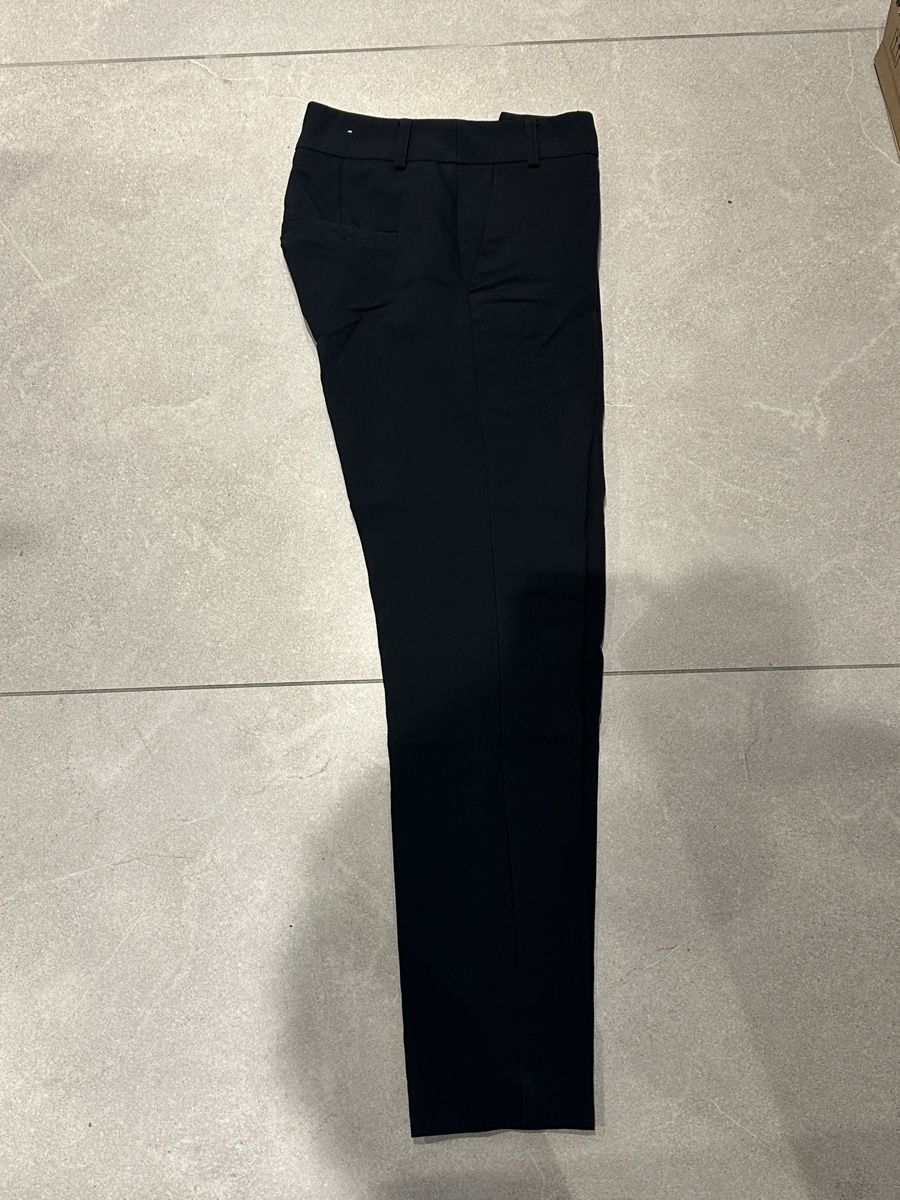 Stradivarius Hosen: Dunkle Damen Hose - Stradivarius – Gebraucht aus Ottenbach von Irinaberther 2