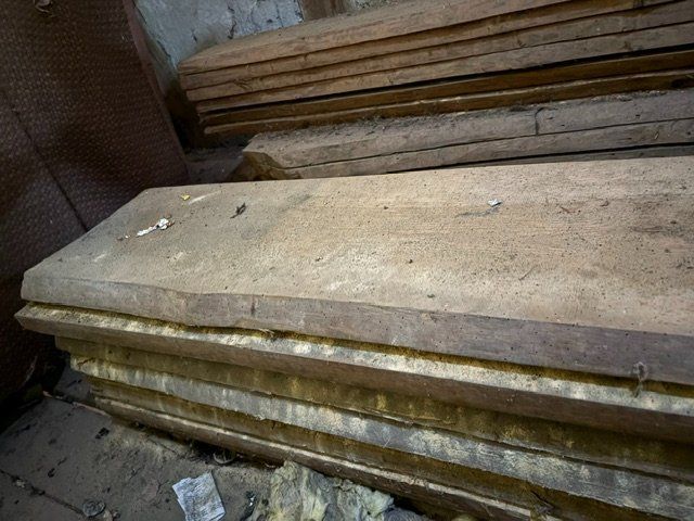 Articoli in legno: Tannenholzläden sägeroh – Nuovo (secondo la descrizione) da Langenthal venduto da and_xq2q