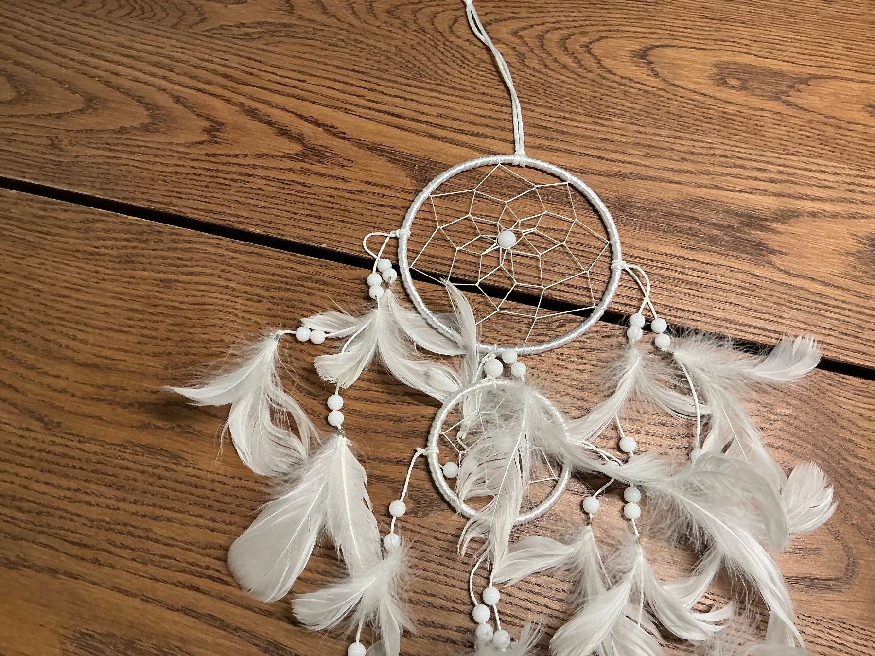 Tutte le decorazioni: Traumfänger weiss mit Federn und Perlen – Usato da Würenlos venduto da Swe_2013