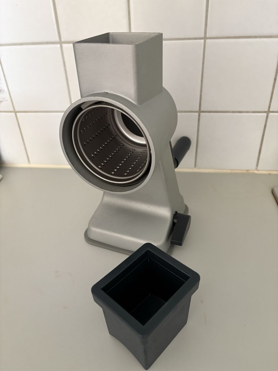 Zyliss Appareils de cuisine: Zyliss Raffel  – D'occasion à Hinterforst par Chrigel1234 1