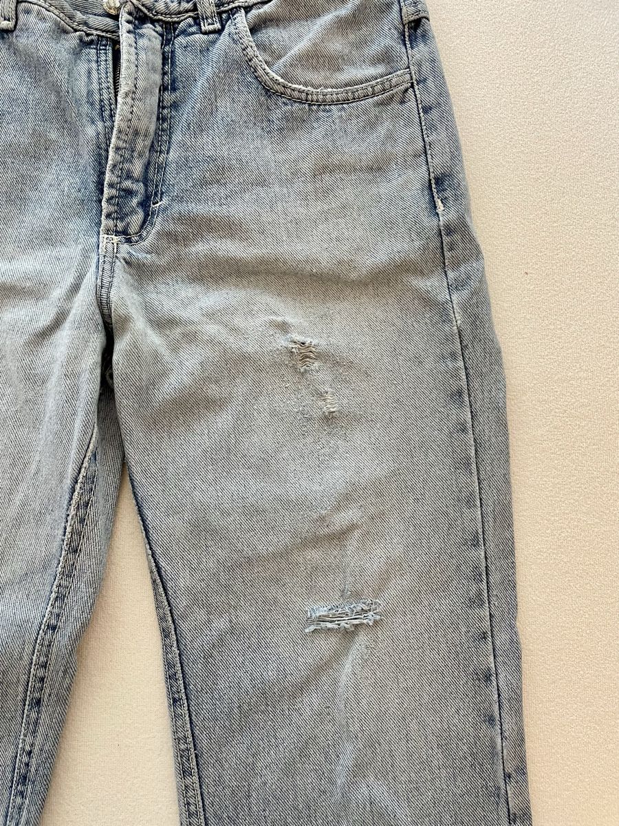 Jeans: hellblaue Jeans im Used-Look – Difettoso da Zürich venduto da vik_isi 2
