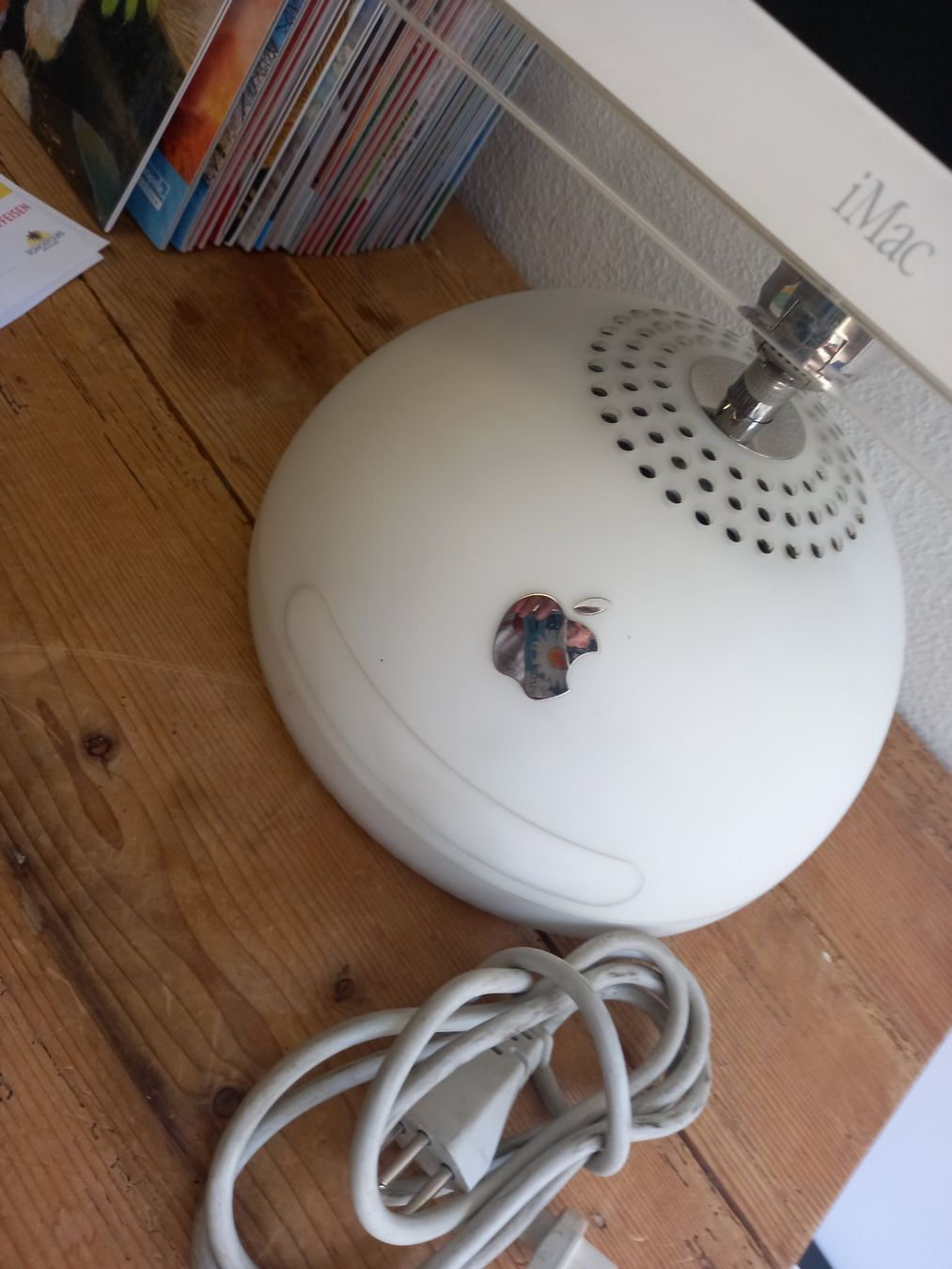 Apple PCs: Apple iMac G4 2002 – Défectueux à Prez-vers-Siviriez par Monija70 3