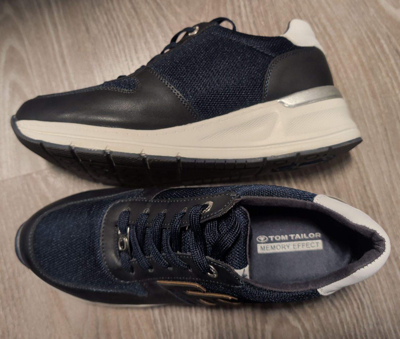 Tom Tailor Scarpe da donna: Tom Tailor Damen-Sneaker dunkelblau, Memory Effect, Gr. 41 – Nuovo (secondo la descrizione) da Turbenthal venduto da SGComputers-GmbH 1